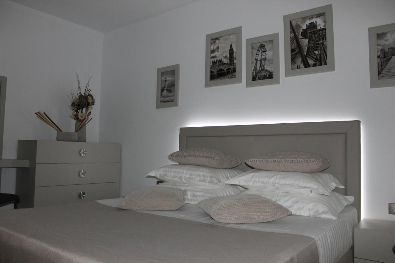 On Beach-Mamaia Residence Năvodari Eksteriør bilde